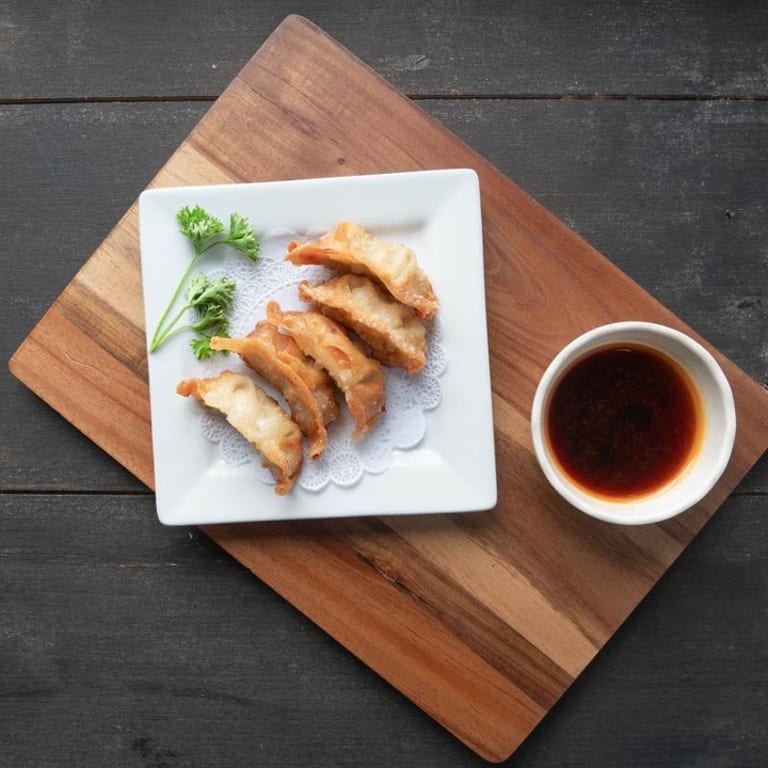 Delicious Gyoza: A Japanese Dumpling Delight